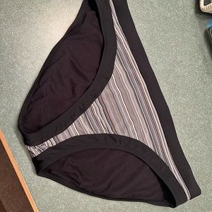 *$5 items, 5 for $15* Athleta bikini bottom